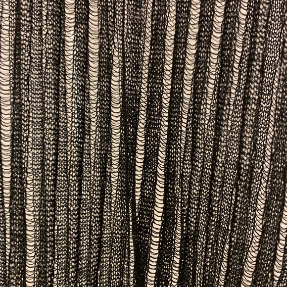 Sheer Knit - Picture 3 of 4
